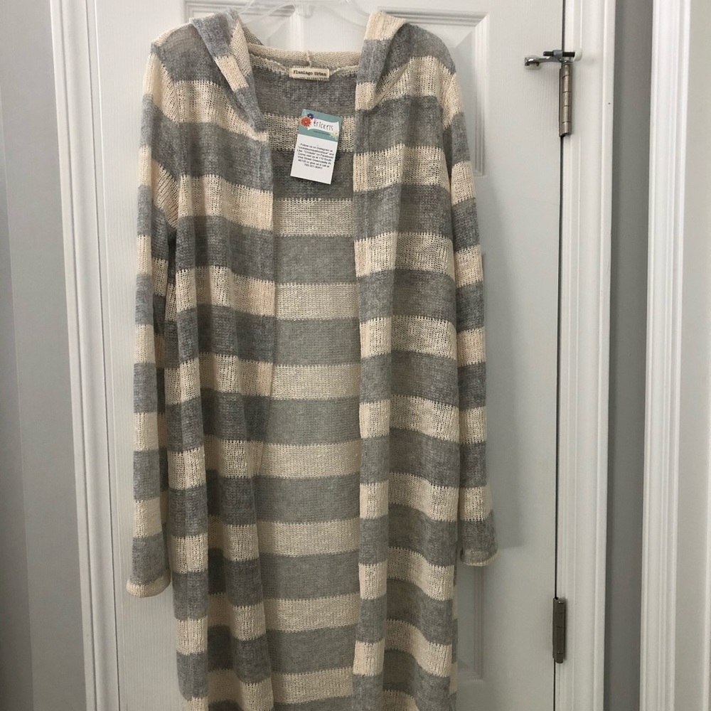 Thin, long, sweater cardigan with hood.